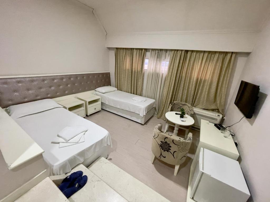 Select City Center Hotel Tiranë Luaran gambar