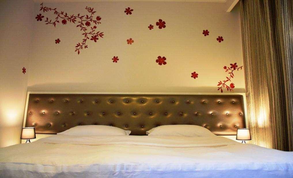 Select City Center Hotel Tiranë Bilik gambar